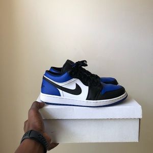 Jordan 1 Low Royal Toe